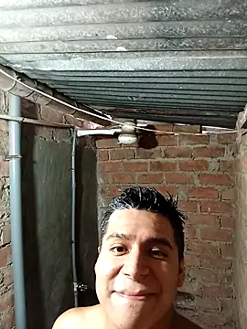 Alex321Flores online show from February 21, 2026, 9:17 pm