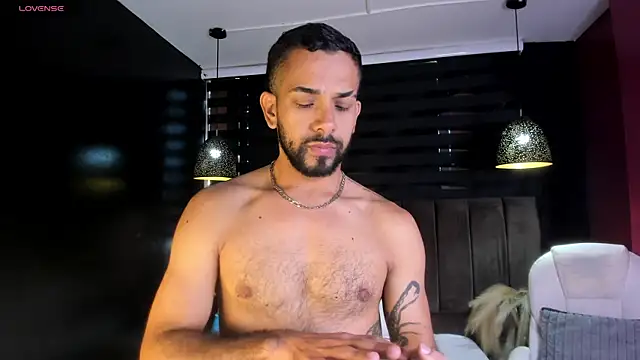 Snapshot of Lobo_sex21 chatting on November 30, 2025, 1:56 pm Lobo sex21 online show from November 30, 2025, 1:56 pm