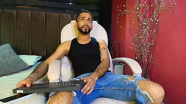 Snapshot of Lobo_sex21 chatting on October 25, 2025, 8:09 pm Lobo sex21 online show from October 25, 2025, 8:09 pm