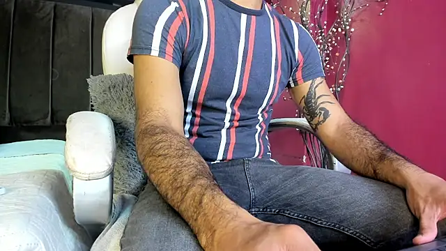 Snapshot of Lobo_sex21 chatting on October 27, 2025, 7:26 pm Lobo sex21 online show from October 27, 2025, 7:26 pm