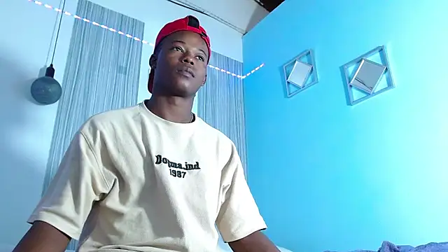 Snapshot of Dark_stallionX chatting on October 31, 2025, 7:10 pm Dark stallionX online show from October 31, 2025, 7:10 pm