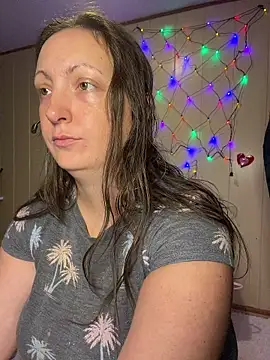allnaturalmermaid online show from April 21, 2026, 4:24 pm