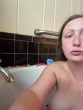 Snapshot of allnaturalmermaid chatting on March 3, 2026, 10:06 pm allnaturalmermaid online show from March 3, 2026, 10:06 pm