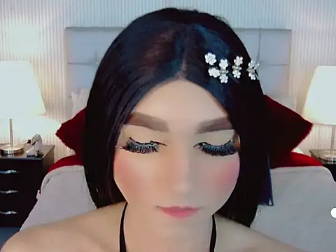 Luna LaFontaine online show from October 18, 2025, 7:16 pm