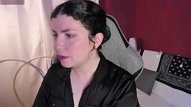 Snapshot of beyondsteel_ chatting on November 25, 2025, 2:56 am beyondsteel online show from November 25, 2025, 2:56 am