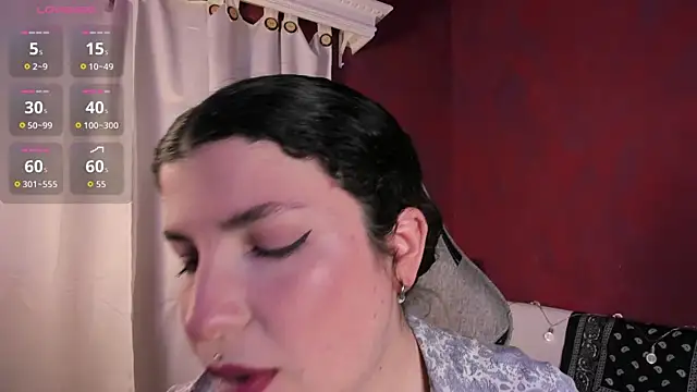 Snapshot of beyondsteel_ chatting on November 19, 2025, 12:43 am beyondsteel online show from November 19, 2025, 12:43 am