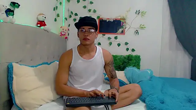 Snapshot of Piliphe_latin chatting on October 2, 2025, 5:11 am Piliphe latin online show from October 2, 2025, 5:11 am