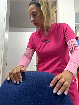 Snapshot of GisellTorres36 chatting on December 4, 2025, 9:14 pm GisellTorres36 online show from December 4, 2025, 9:14 pm