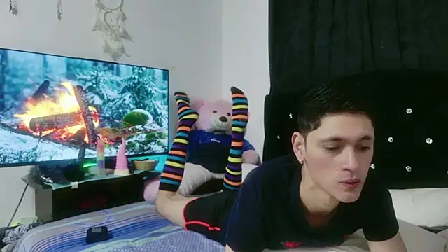 Tyler cat online show from October 7, 2025, 6:47 am