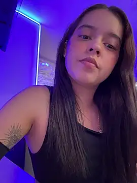 gabriiieela  online show from November 13, 2025, 10:35 pm