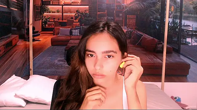 Snapshot of solarboom18 chatting on November 6, 2025, 6:56 pm solarboom18 online show from November 6, 2025, 6:56 pm