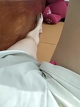 Lili 2love online show from November 10, 2025, 2:00 pm