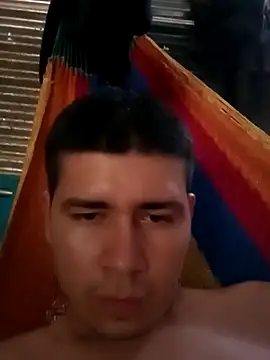 Snapshot of Travieso_loco9 chatting on June 6, 2026, 11:21 pm Travieso loco9 online show from June 6, 2026, 11:21 pm