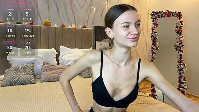 Snapshot of EvaToniz chatting on October 19, 2025, 1:08 am EvaToniz online show from October 19, 2025, 1:08 am