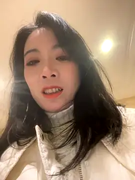 Snapshot of yourkeer chatting on November 18, 2025, 7:55 am yourkeer online show from November 18, 2025, 7:55 am