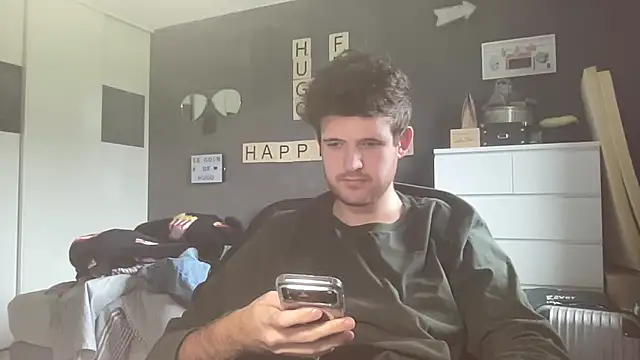 Snapshot of VersaGoo chatting on February 18, 2026, 11:06 am VersaGoo online show from February 18, 2026, 11:06 am