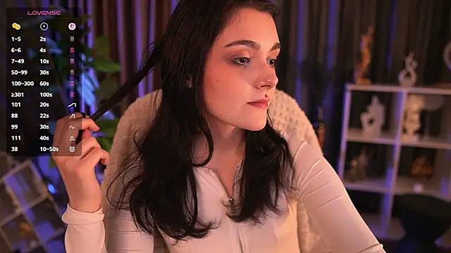 ElizabethMilller  online show from April 24, 2026, 10:01 pm