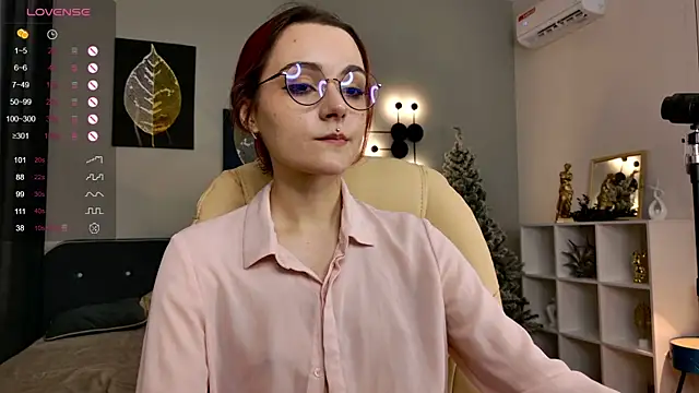 ElizabethMilller  online show from December 4, 2025, 10:31 pm