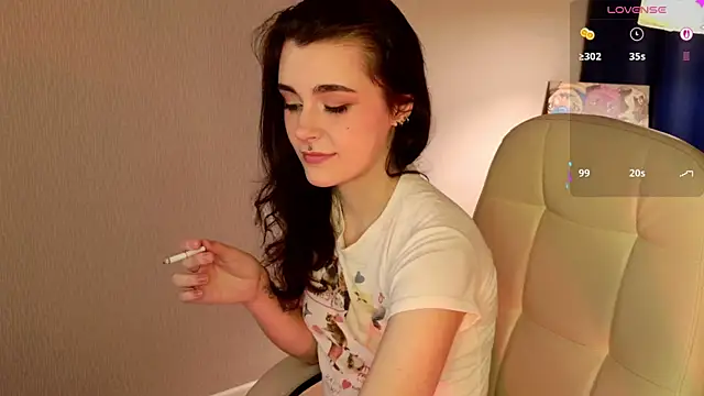 Snapshot of ElizabethMilller_ chatting on June 29, 2026, 1:23 am ElizabethMilller online show from June 29, 2026, 1:23 am