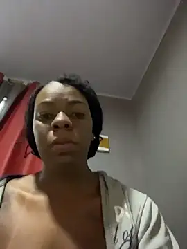 Snapshot of Priihmedeiros chatting on June 1, 2026, 9:31 am Priihmedeiros online show from June 1, 2026, 9:31 am