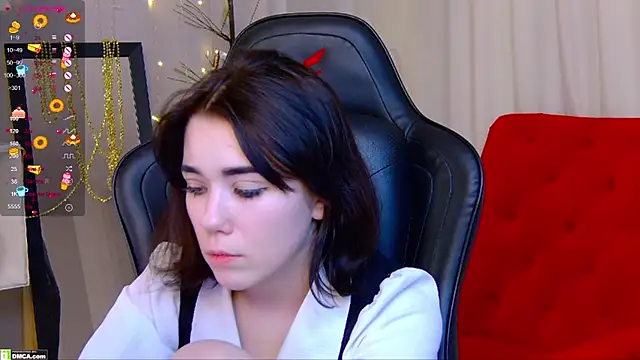 Kelly foox online show from December 15, 2025, 12:00 pm