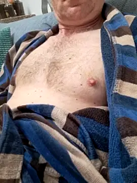 Vintermelon2 online show from May 19, 2026, 5:47 am