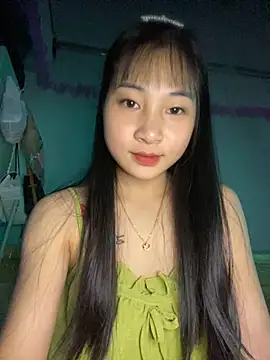 Snapshot of banlinh004 chatting on October 25, 2025, 6:56 am banlinh004 online show from October 25, 2025, 6:56 am