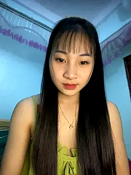 Snapshot of banlinh004 chatting on October 29, 2025, 3:44 pm banlinh004 online show from October 29, 2025, 3:44 pm