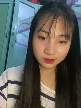 banlinh004 online show from February 7, 2026, 2:47 pm