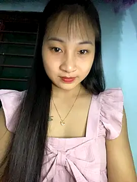 Snapshot of banlinh004 chatting on October 13, 2025, 3:46 pm banlinh004 online show from October 13, 2025, 3:46 pm