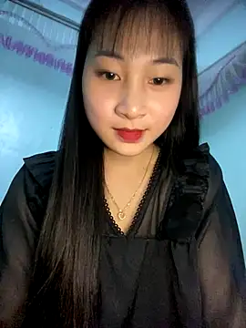 Snapshot of banlinh004 chatting on November 11, 2025, 2:45 pm banlinh004 online show from November 11, 2025, 2:45 pm