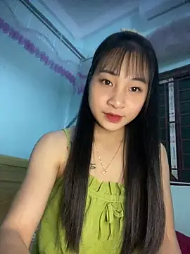 Snapshot of banlinh004 chatting on October 24, 2025, 2:38 pm banlinh004 online show from October 24, 2025, 2:38 pm