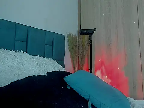 Dammianmiller online show from July 28, 2026, 1:57 am