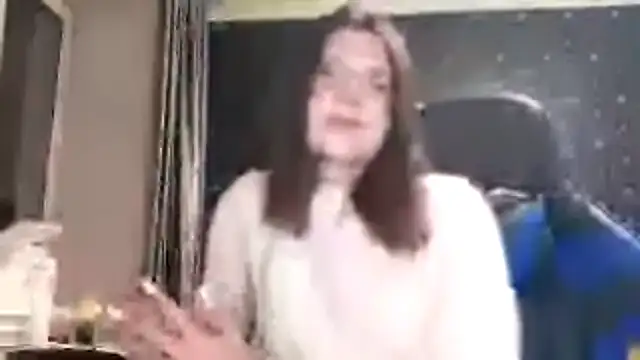 LissaKradfer online show from October 6, 2025, 1:12 pm