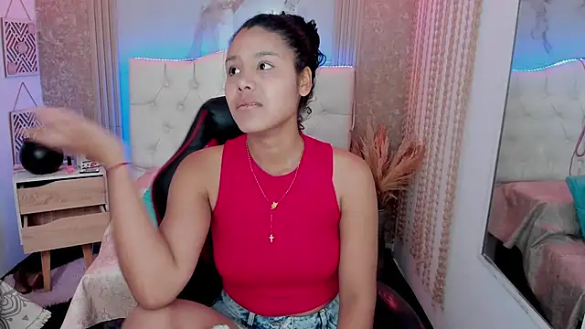 Snapshot of AriaVega chatting on March 9, 2026, 12:52 pm AriaVega online show from March 9, 2026, 12:52 pm