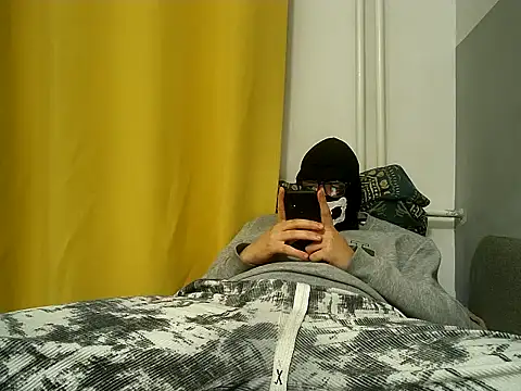nofaceking20 online show from October 6, 2025, 5:35 pm