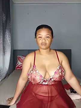 Snapshot of Sultrytits6 chatting on May 8, 2026, 9:40 pm Sultrytits6 online show from May 8, 2026, 9:40 pm