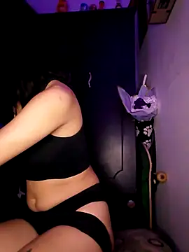 Snapshot of Alana_Martinez_ chatting on October 12, 2025, 11:06 pm Alana Martinez online show from October 12, 2025, 11:06 pm