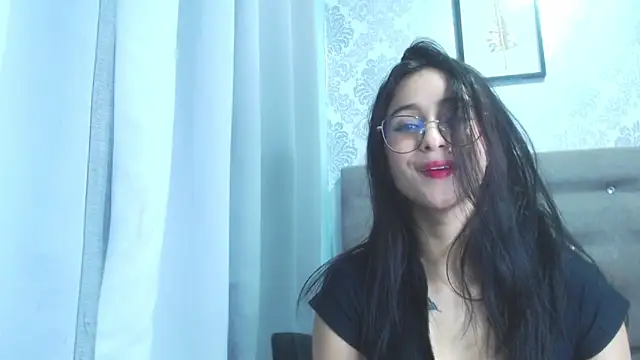 Snapshot of Alana_Martinez_ chatting on May 9, 2026, 6:06 am Alana Martinez online show from May 9, 2026, 6:06 am