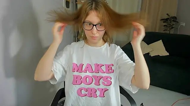 Snapshot of arizzzona chatting on October 16, 2025, 5:49 am arizzzona online show from October 16, 2025, 5:49 am