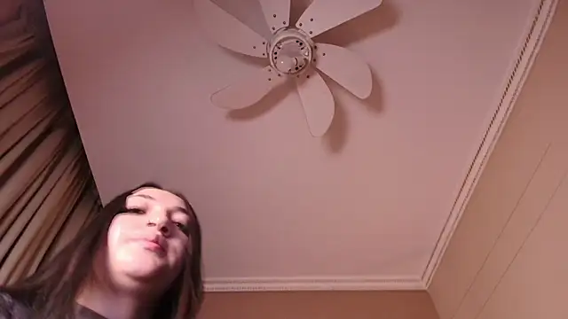 LilithEsme online show from January 15, 2026, 8:23 pm