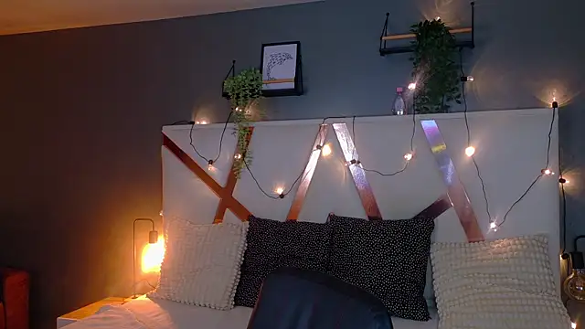 Snapshot of LiamThunder05_ chatting on December 5, 2025, 7:45 pm LiamThunder05 online show from December 5, 2025, 7:45 pm