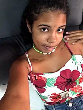 Snapshot of Lorennapires chatting on October 22, 2025, 5:23 pm Lorennapires online show from October 22, 2025, 5:23 pm