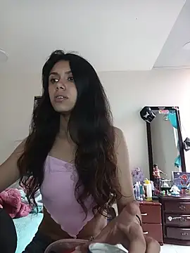 caramel doll   online show from November 10, 2025, 6:24 pm