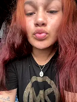 Juanitaisabel online show from October 3, 2025, 1:45 pm