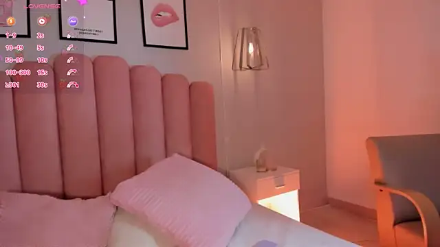 mara swan  online show from January 12, 2026, 7:20 pm