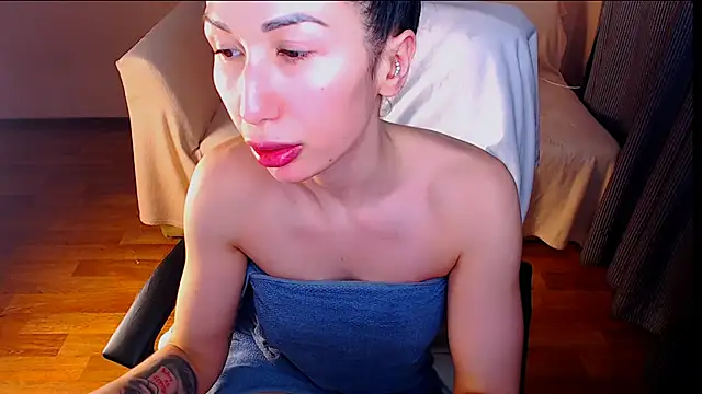 Snapshot of Fairy_elya_hot chatting on February 15, 2026, 4:39 pm Fairy elya hot online show from February 15, 2026, 4:39 pm