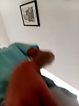 Luisneljc online show from February 22, 2026, 4:19 pm