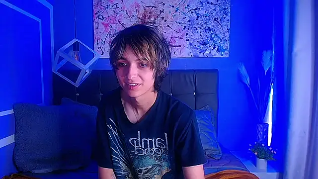 noellee   online show from October 6, 2025, 2:51 pm