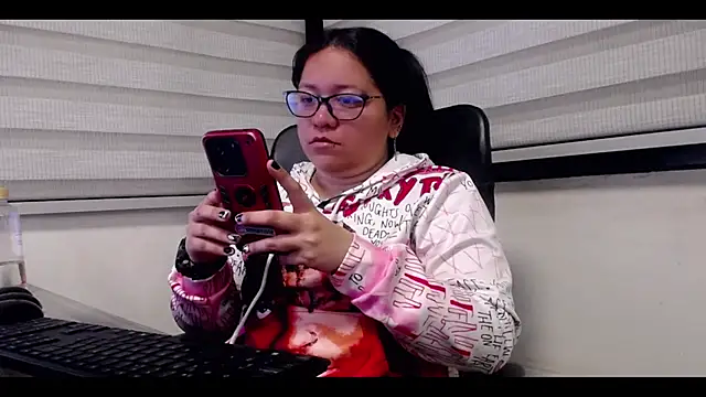 Snapshot of Xander_Taylor_ chatting on October 15, 2025, 4:00 am Xander Taylor online show from October 15, 2025, 4:00 am